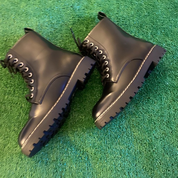 H&M Black Lace-Up Shiny Gloss Combat Chunky Military Style Boots Women’s Sz 10 - Picture 4 of 8